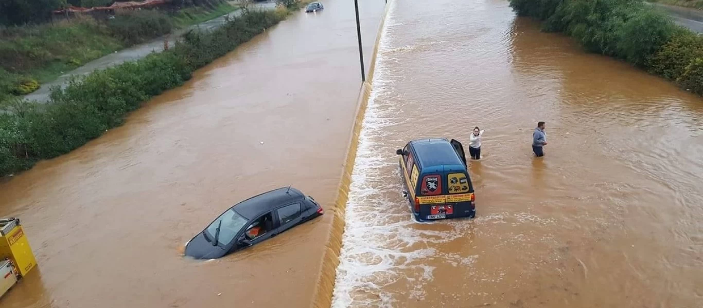 Καιρός: Κίνδυνος για αιφνίδιες πλημμύρες λέει ο Αρναούτογλου